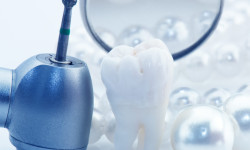 Wenn der Schoko-Osterhase vor der Tür steht: Zahnseide und Co. nicht vergessen